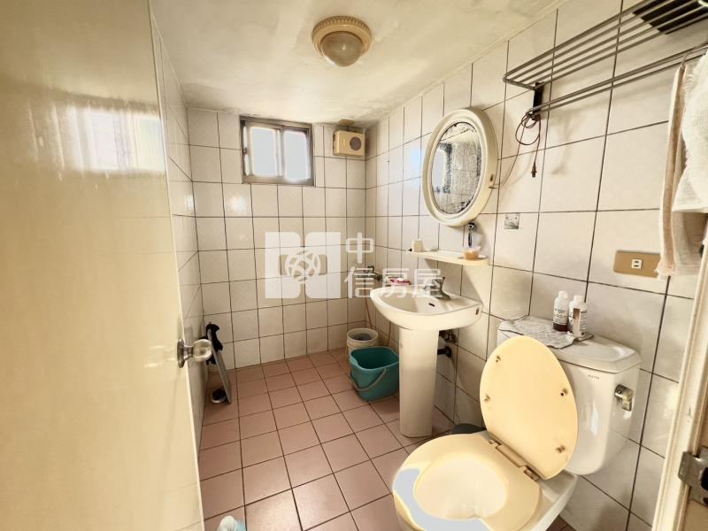 湖口市區旁電梯3+1房車房屋室內格局與周邊環境