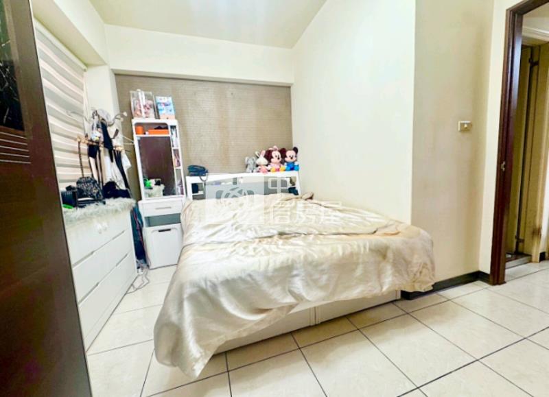 中壢體育園區2房+平車(元邦華府)房屋室內格局與周邊環境