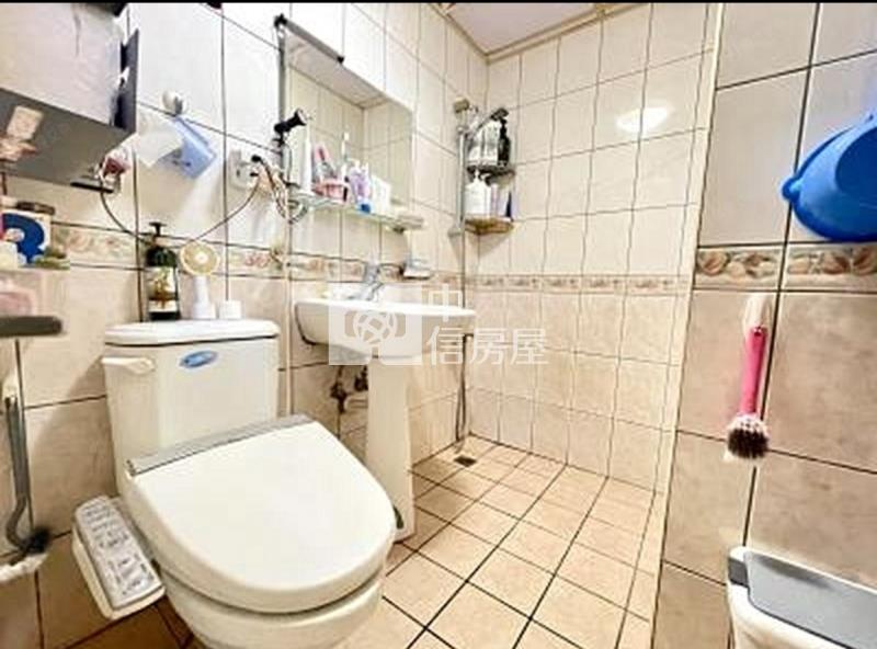 中壢體育園區2房+平車(元邦華府)房屋室內格局與周邊環境