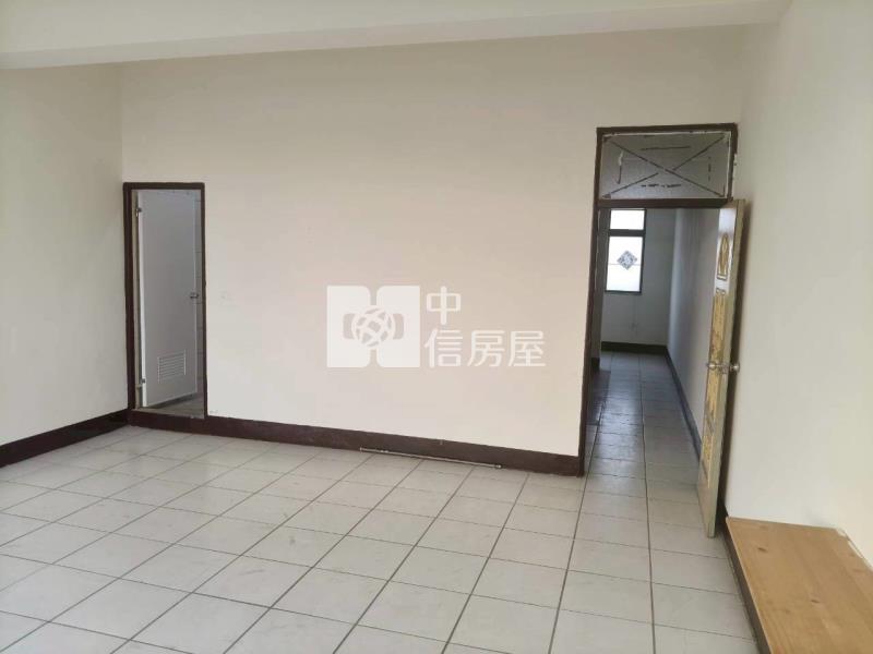 馬光厝一路發車庫別墅房屋室內格局與周邊環境