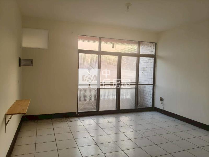 馬光厝一路發車庫別墅房屋室內格局與周邊環境