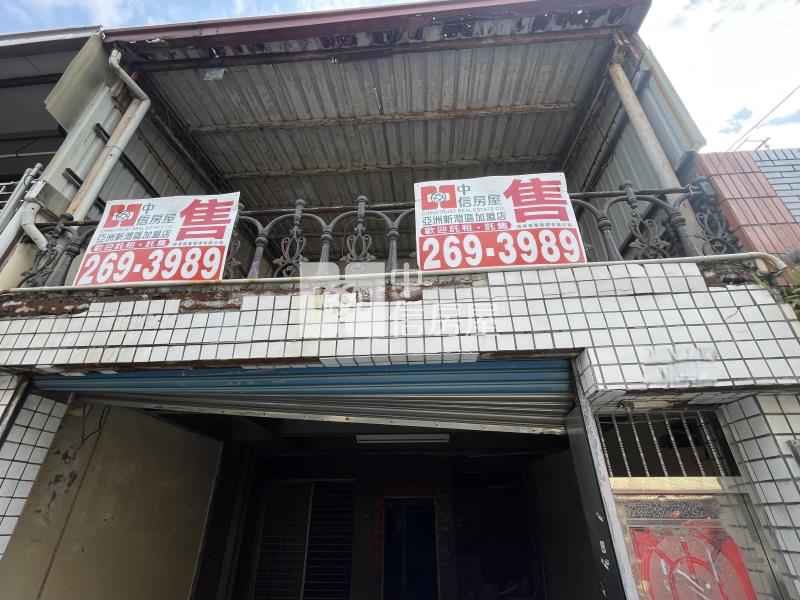 仁美國小懷舊雙車庫別墅房屋室內格局與周邊環境