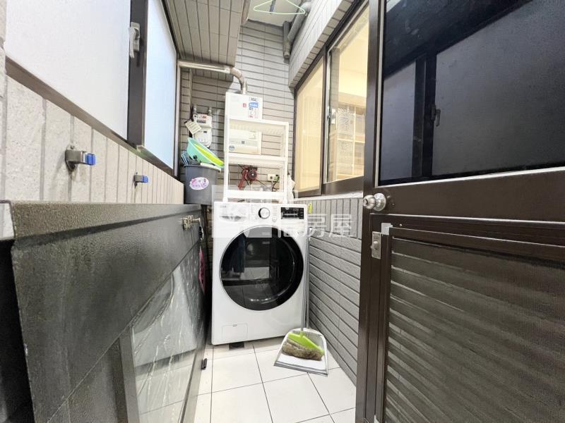 中壢市區美麗歐洲高樓景觀3房車房屋室內格局與周邊環境