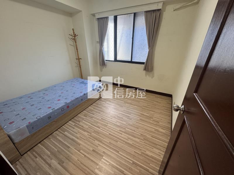 近健行科大電梯美四房房屋室內格局與周邊環境