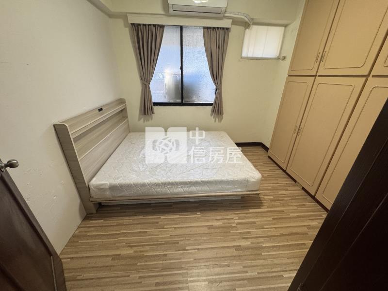 近健行科大電梯美四房房屋室內格局與周邊環境