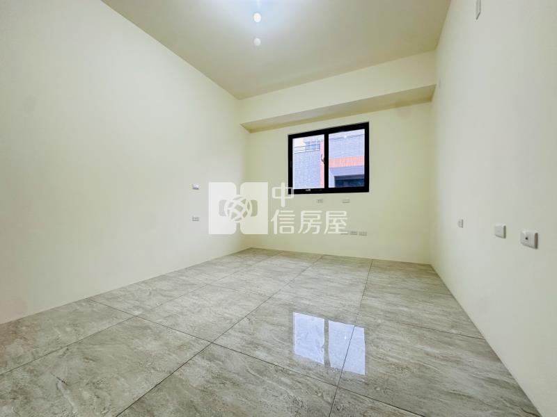 立鼎富域電梯雙車A5房屋室內格局與周邊環境