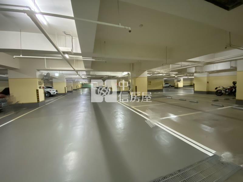 工學園道輕屋齡次次頂樓三房平車視野戶房屋室內格局與周邊環境