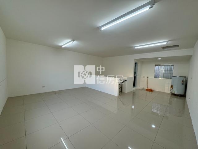 近台31旁全棟翻新孝親美透天房屋室內格局與周邊環境