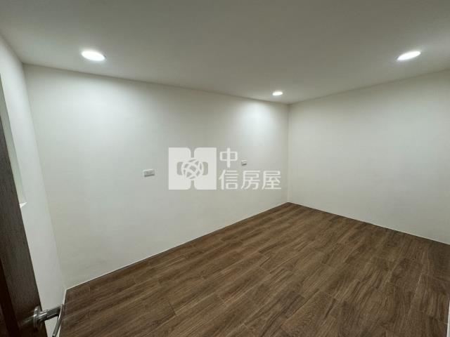 近台31旁全棟翻新孝親美透天房屋室內格局與周邊環境