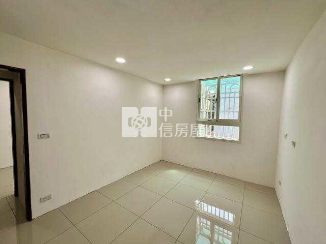 近台31旁全棟翻新孝親美透天房屋室內格局與周邊環境