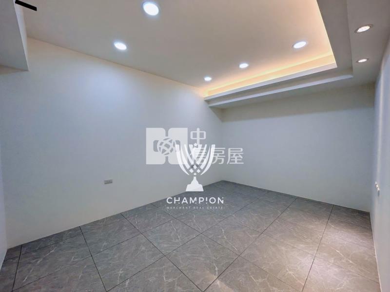 【冠軍】安樂百裝大戶房屋室內格局與周邊環境