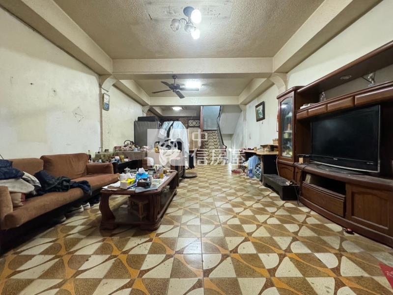 中壢A21捷運透店房屋室內格局與周邊環境