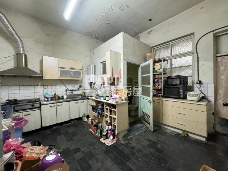 中壢A21捷運透店房屋室內格局與周邊環境