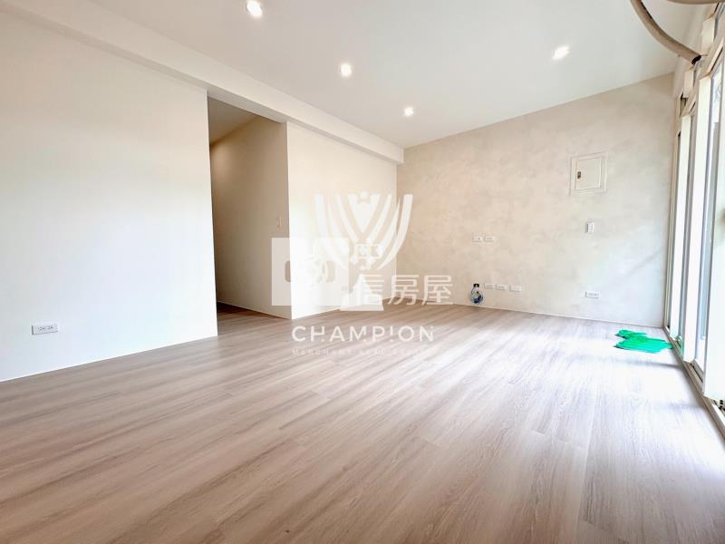 【冠軍】女中旁二樓房屋室內格局與周邊環境