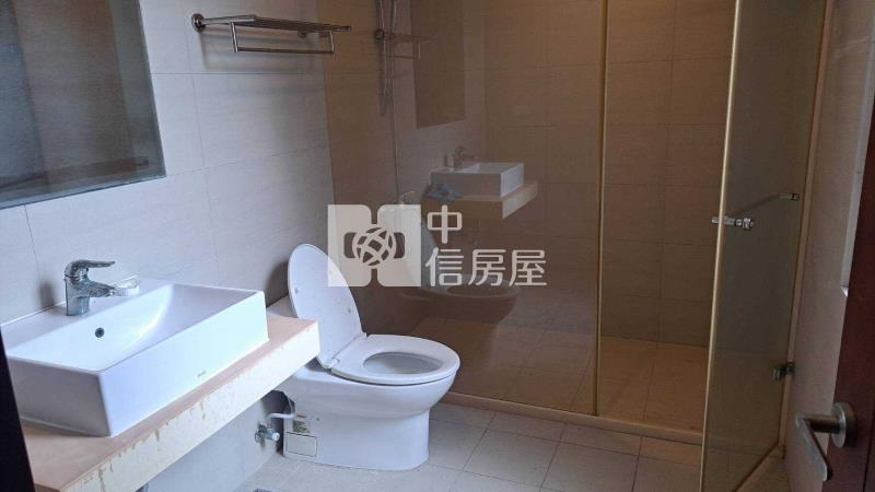 信義君悅指標性帝王宅+二平面車位房屋室內格局與周邊環境