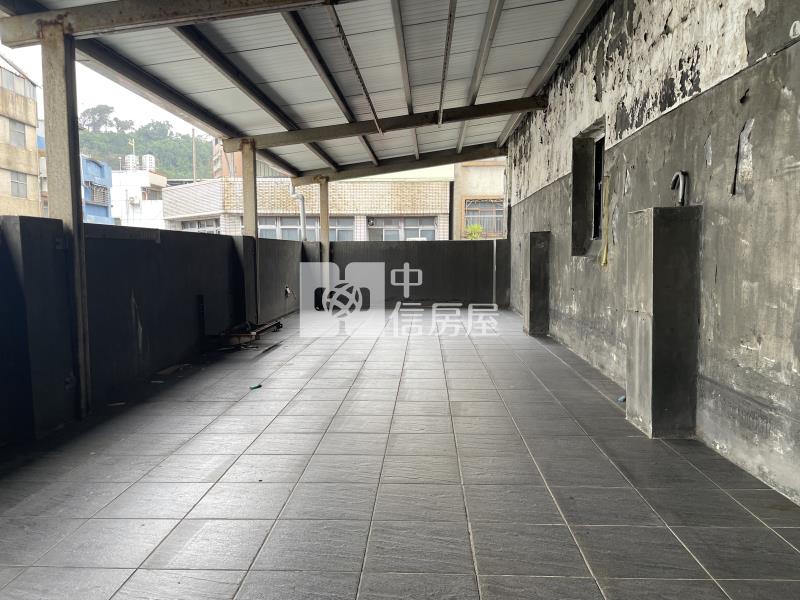 義一路黃金透天店面房屋室內格局與周邊環境