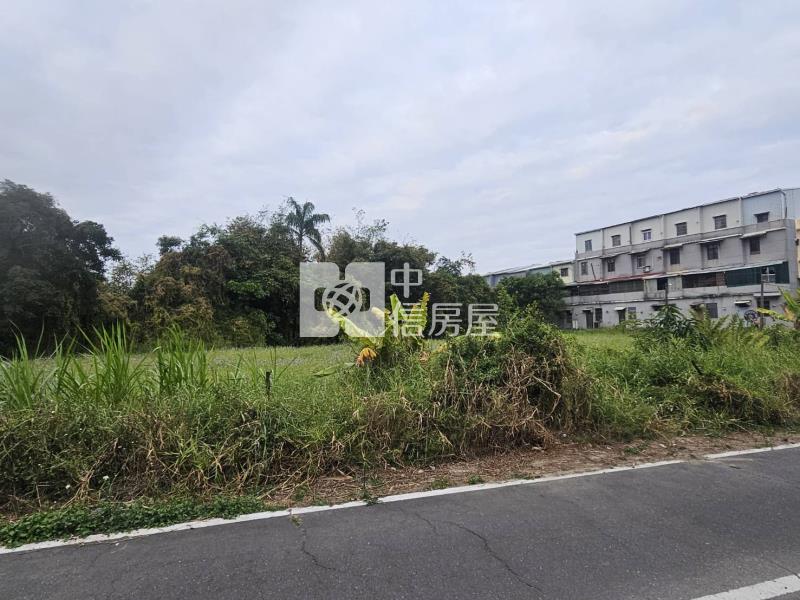 歸仁北段區段徵收內大面寬美美農地房屋室內格局與周邊環境