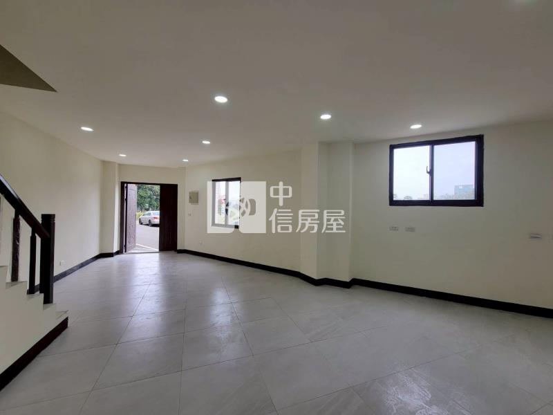 金陵路三段透天房屋室內格局與周邊環境