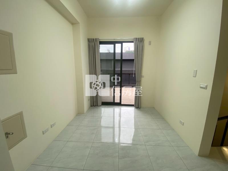 烏日全新別墅1房屋室內格局與周邊環境