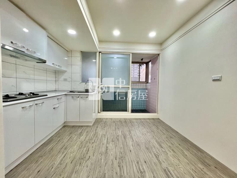 崇德精裝兩房+車位房屋室內格局與周邊環境