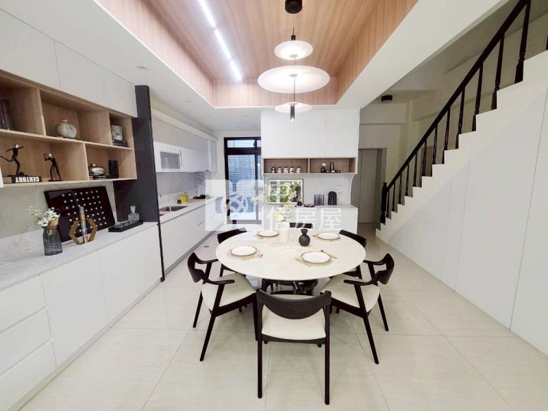 觀音草漯全新豪華電梯別墅房屋室內格局與周邊環境