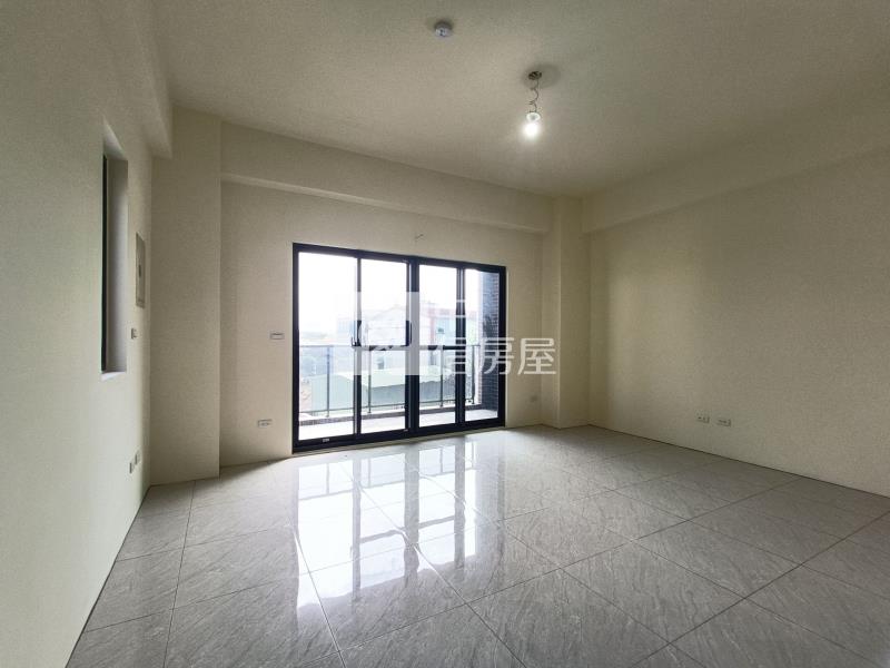 近青埔中潤青境全新美別墅(前院停車)-A房屋室內格局與周邊環境