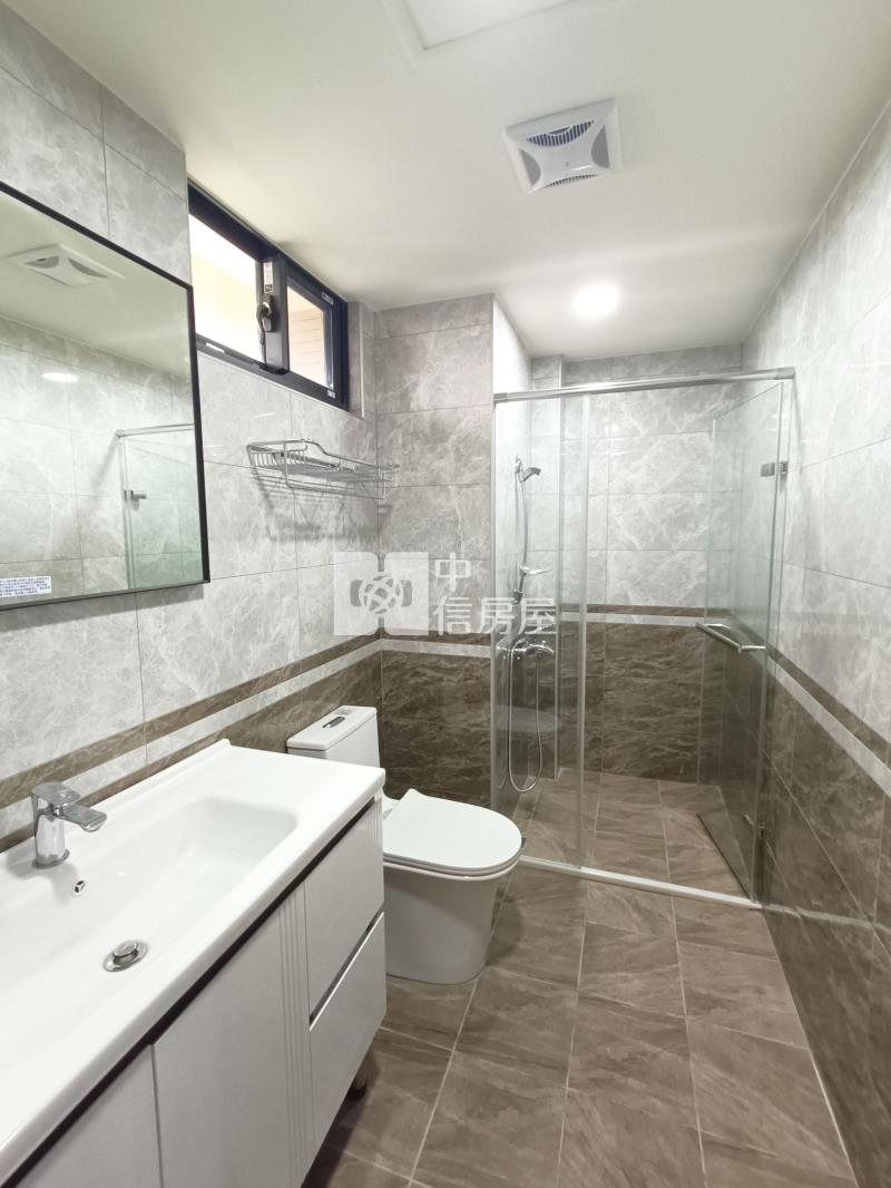 近青埔中潤青境全新美別墅(車庫停車)-B房屋室內格局與周邊環境