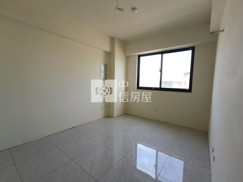 近青埔中潤青境全新美別墅(車庫停車)-B房屋室內格局與周邊環境