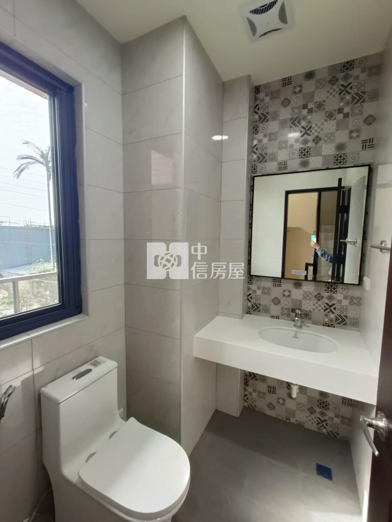 近青埔中潤青境全新美別墅(車庫停車)-B房屋室內格局與周邊環境