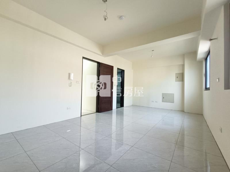 近青埔中潤青境全新美別墅(車庫停車)-B房屋室內格局與周邊環境