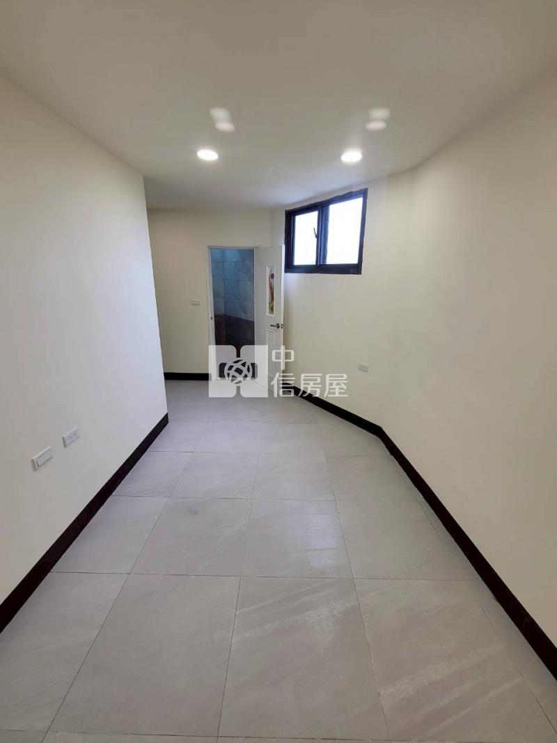 平鎮獅子林全新整理美透天(門前路邊好停車)房屋室內格局與周邊環境