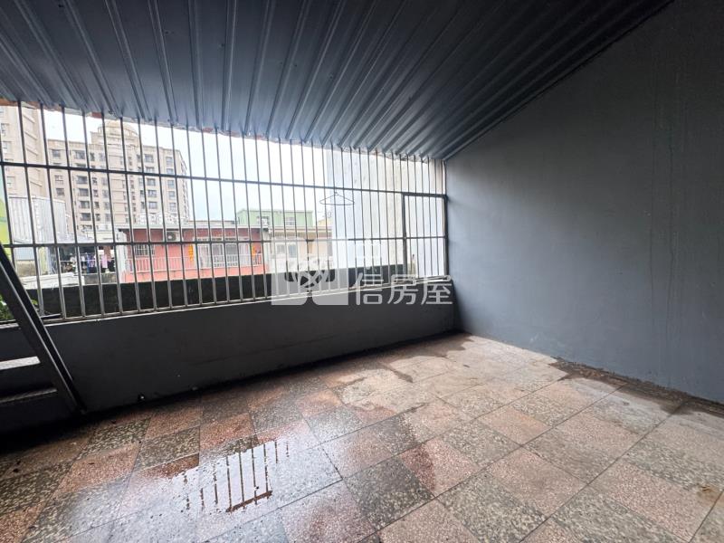 專任/忠貞市場龍岡國中透天房屋室內格局與周邊環境
