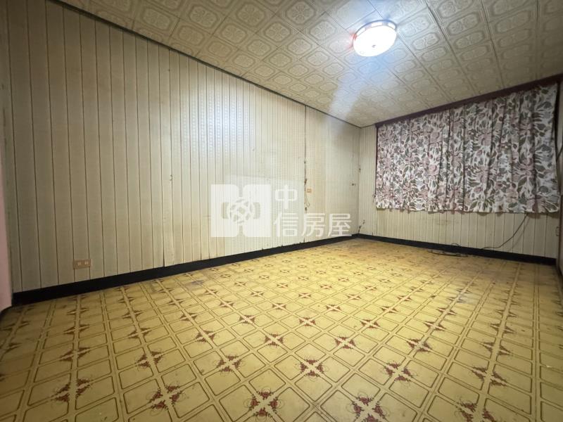 專任/忠貞市場龍岡國中透天房屋室內格局與周邊環境