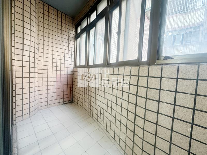 香格里拉電梯三房房屋室內格局與周邊環境