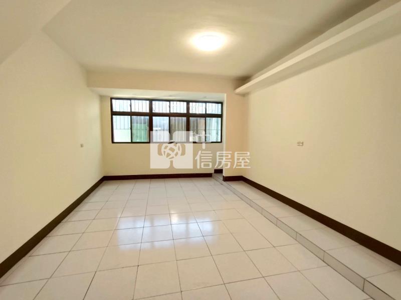 d-02林園五福路美透天房屋室內格局與周邊環境