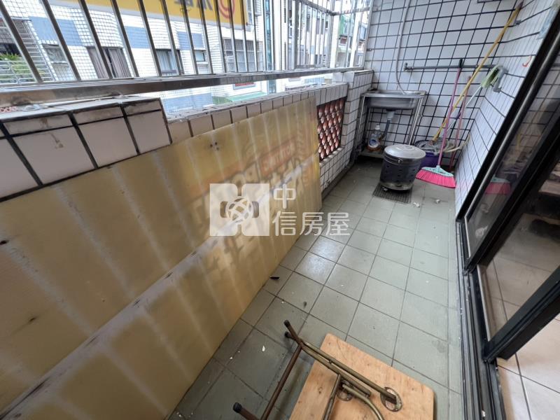 竹東光武街電梯三房車房屋室內格局與周邊環境