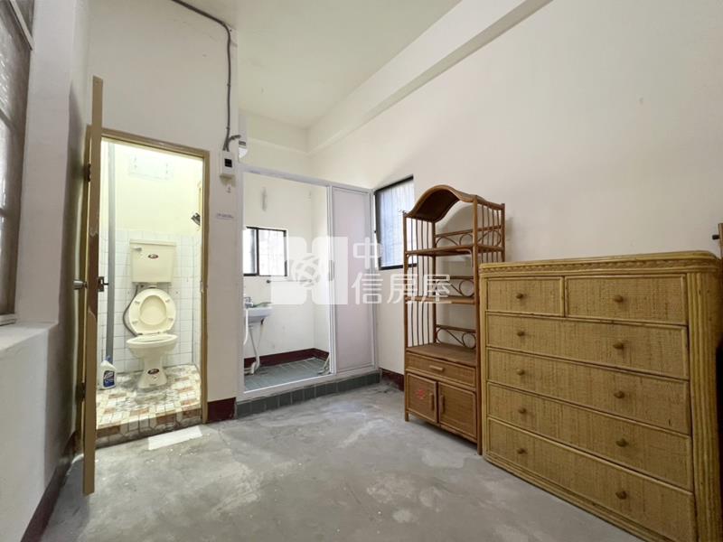 【新世紀】嘉義梅山鄉大地坪透天房屋室內格局與周邊環境