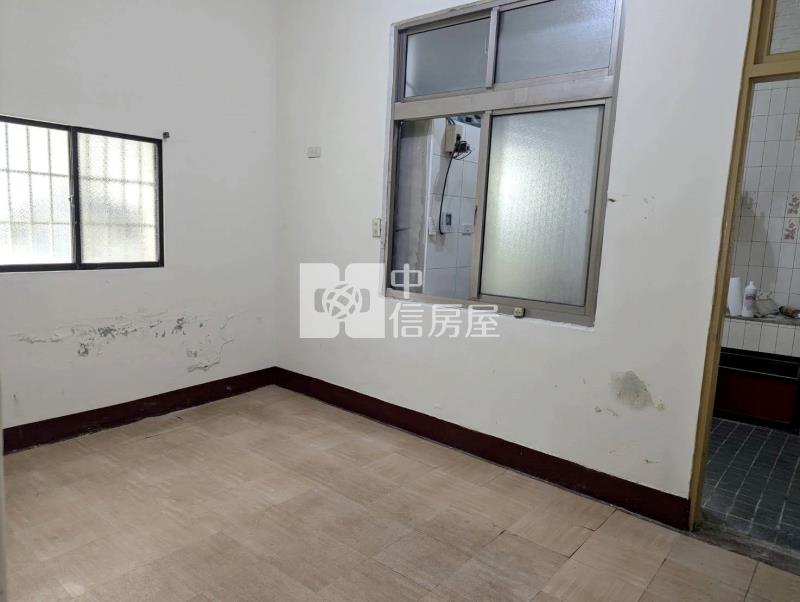 【新世紀】嘉義梅山鄉大地坪透天房屋室內格局與周邊環境