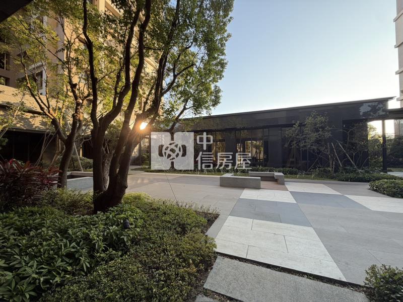 精銳闊視野2房2衛平面車位房屋室內格局與周邊環境