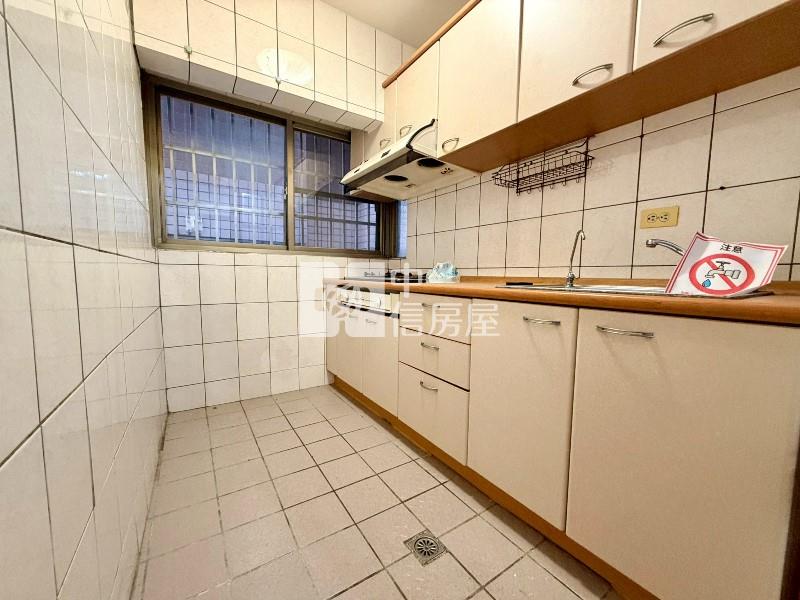 美術核心電梯美3房房屋室內格局與周邊環境