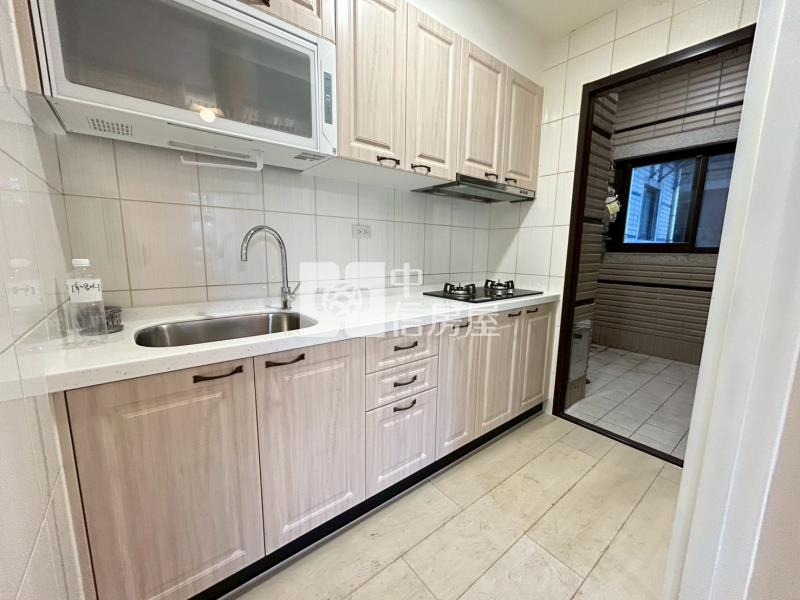 【安家】內壢後站鼎藏晶華1F挑高2房車房屋室內格局與周邊環境