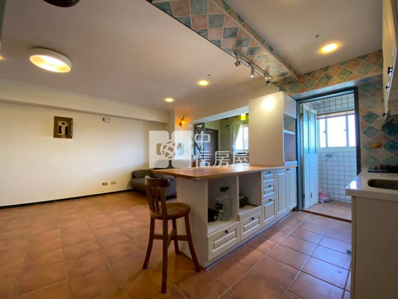 專簽柳川園道旁3大房休旅車位視野戶房屋室內格局與周邊環境