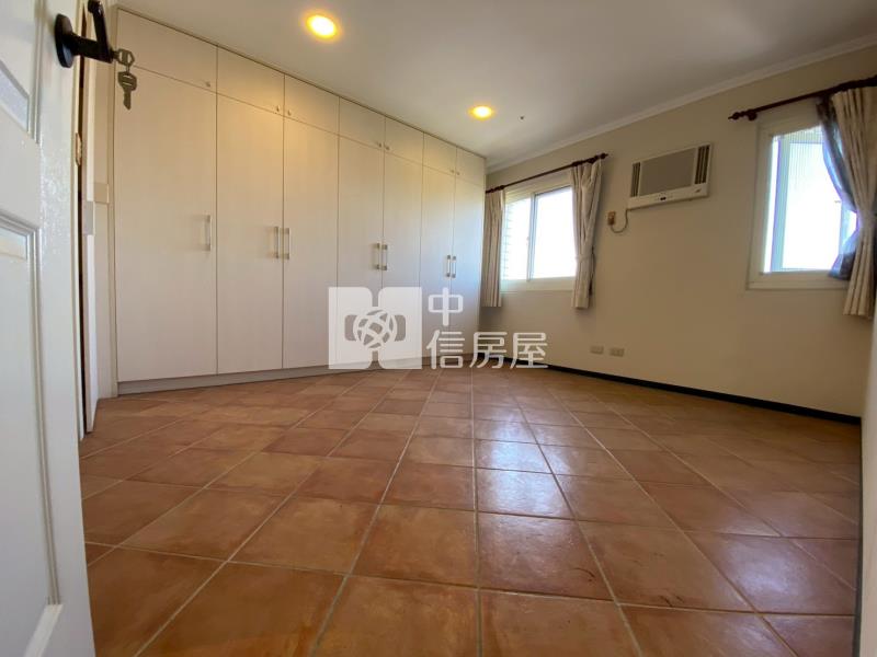 專簽柳川園道旁3大房休旅車位視野戶房屋室內格局與周邊環境