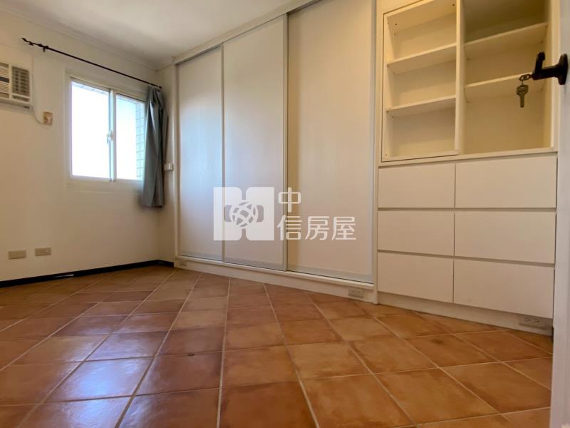 專簽柳川園道旁3大房休旅車位視野戶房屋室內格局與周邊環境