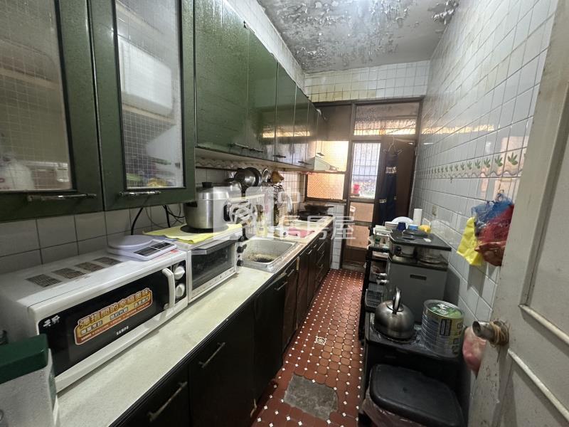 ▲建國新村三房房屋室內格局與周邊環境