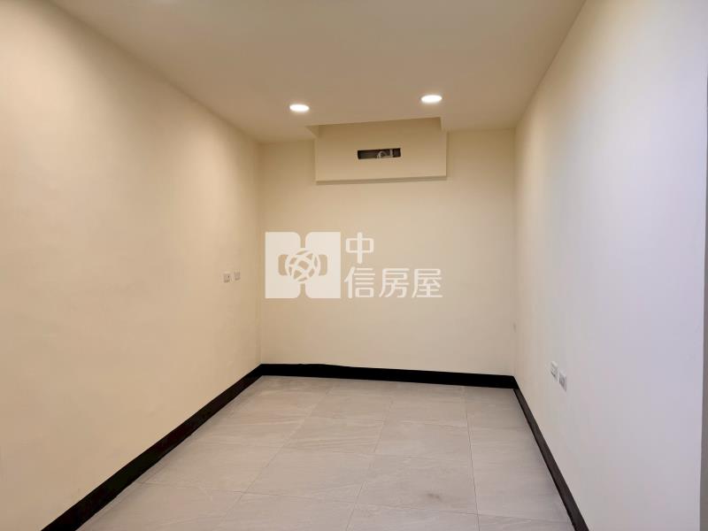 金陵路三段整新透天房屋室內格局與周邊環境