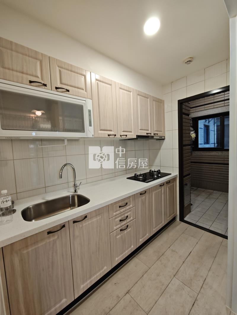 內壢後站(鼎藏晶華)挑高2房+平面車位房屋室內格局與周邊環境