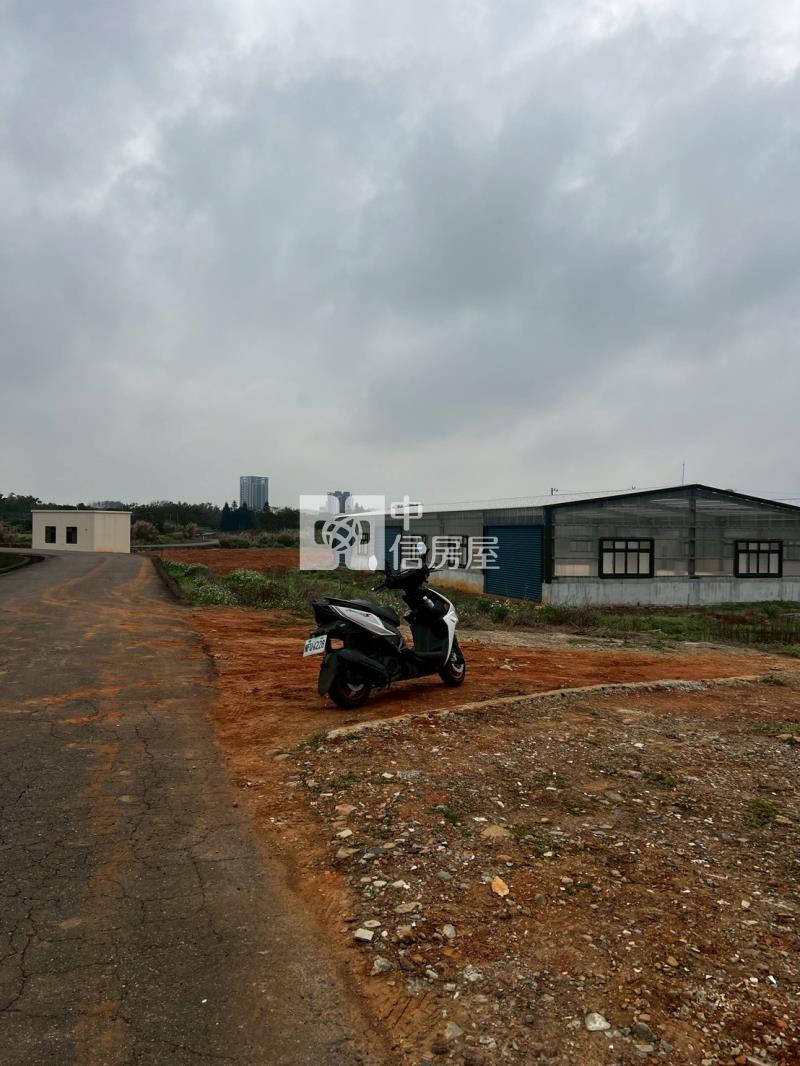 月眉合法農業設施300坪房屋室內格局與周邊環境