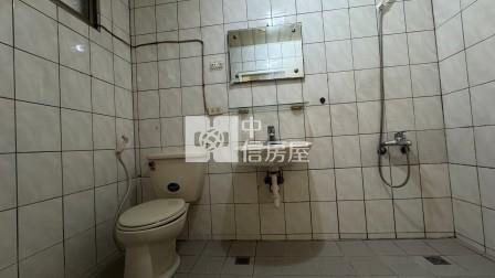 高雄房屋-大寮捷運生活圈四房車位大廈房屋室內格局與周邊環境