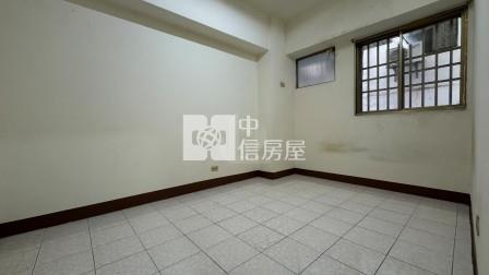 高雄房屋-大寮捷運生活圈四房車位大廈房屋室內格局與周邊環境